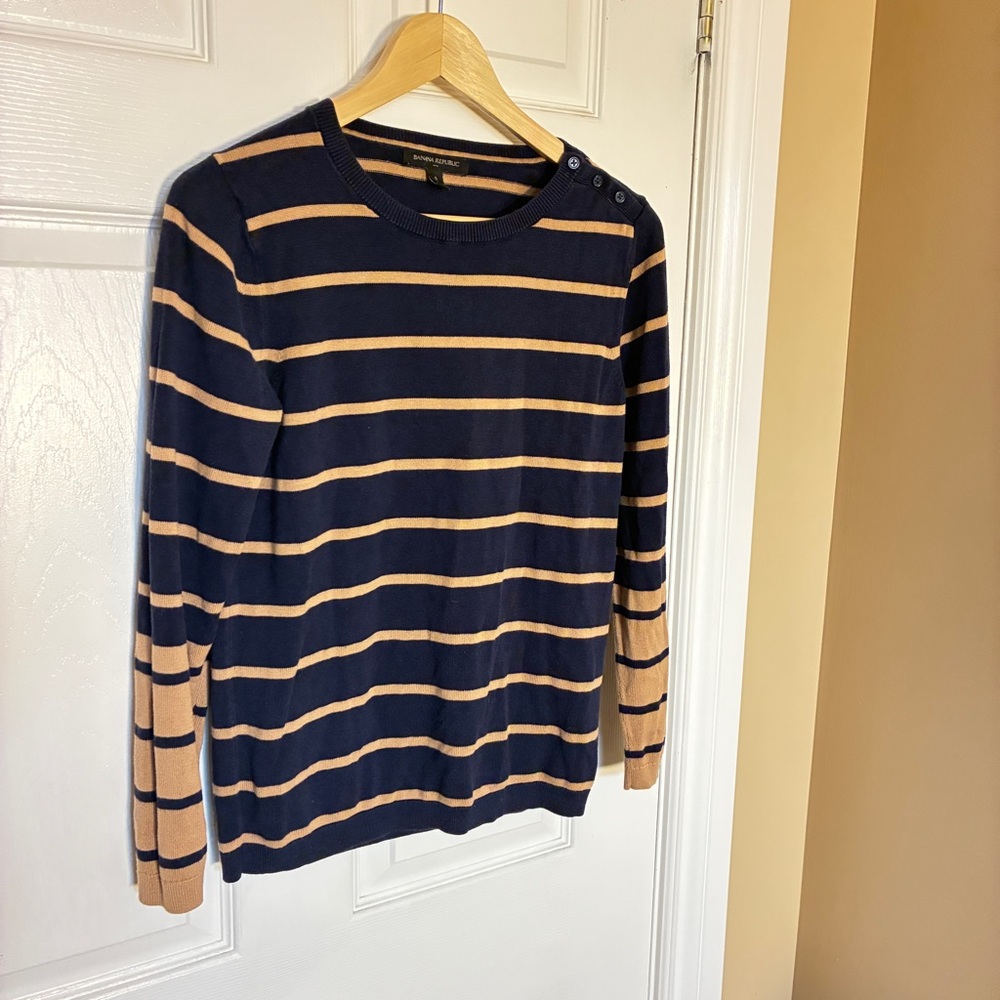 Banana Republic Navy & Tan Striped Knit Sweater Top | Women’s Small